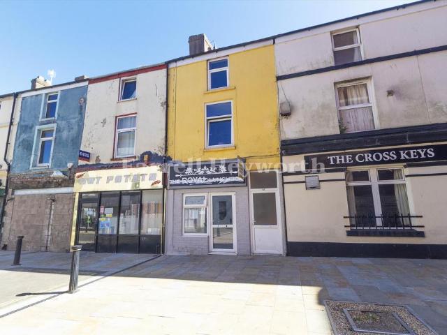 Flat for sale in Barrow