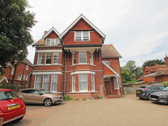 Flat for sale in Eastbourne, East Sussex