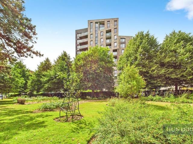 Flat for sale in The Polygon, Isle Of Man