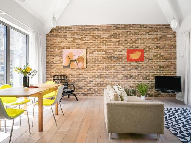 Flat for sale in Hammersmith, Greater London