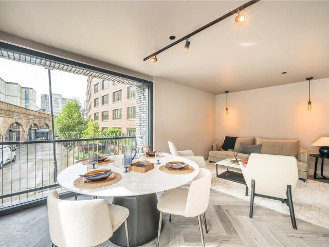 Flat for sale in Shoreditch, Greater London