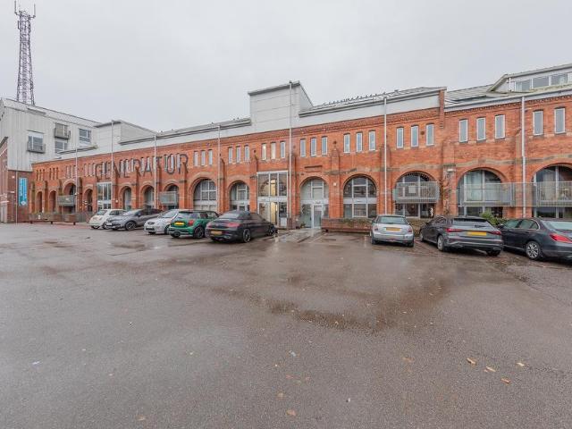Flat for sale in Hillfields, West Midlands