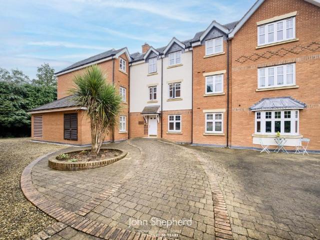 Flat for sale in West Midlands