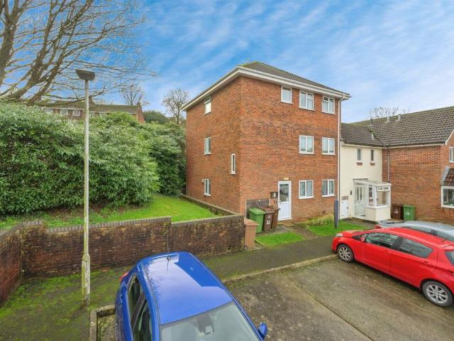 Flat for sale in Colebrook Village, Mount Wise