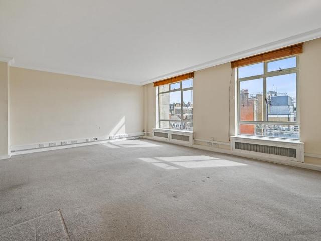 Flat for sale in East Marylebone, Marylebone