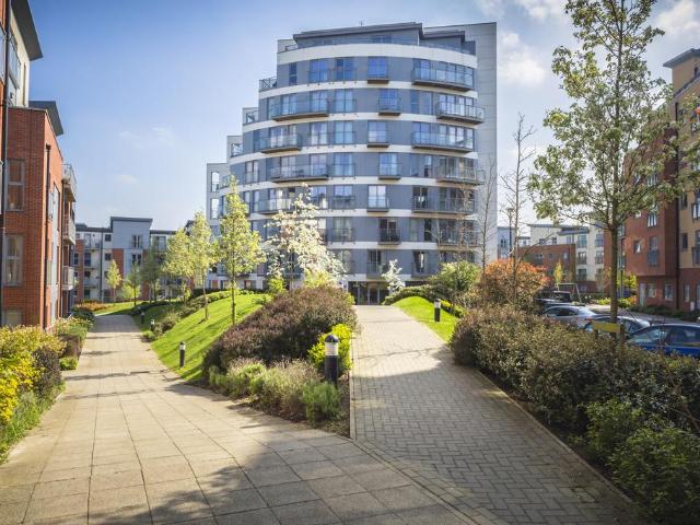 Flat for sale in St Albans