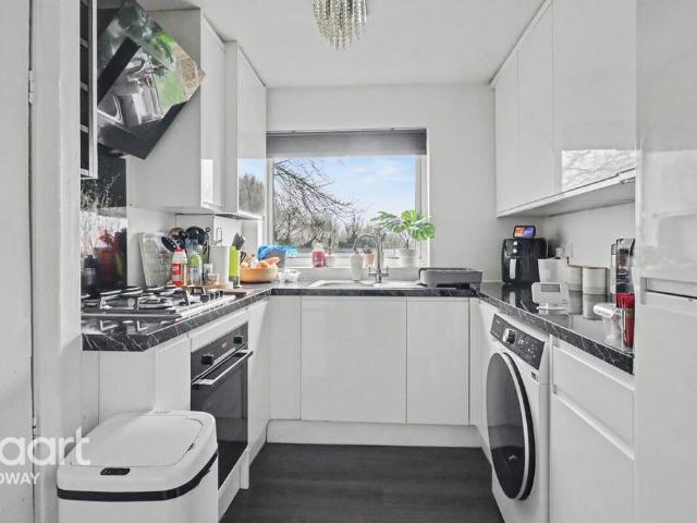 Flat for sale in Troy Town, Rochester
