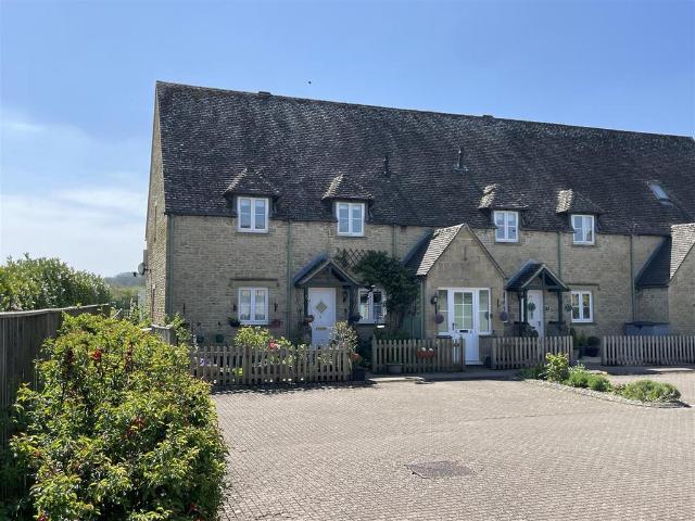 Flat for sale in Fossebridge, Gloucestershire
