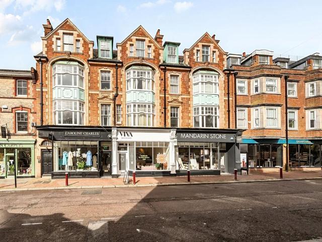 Flat for sale in Broadwater Down, Sandown Park