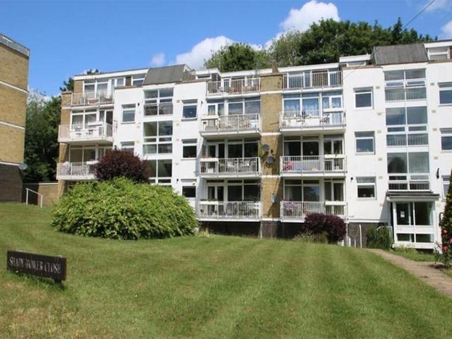 Flat for sale in Salisbury, Wiltshire