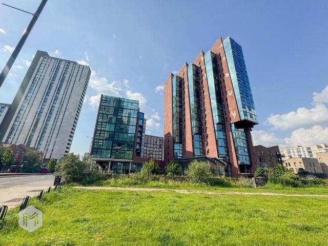 Flat for sale in Georgia, Greater Manchester