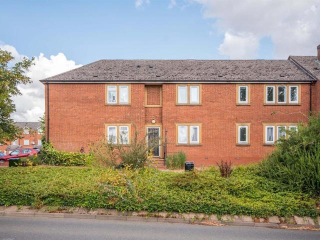 Flat for sale in Rothwell