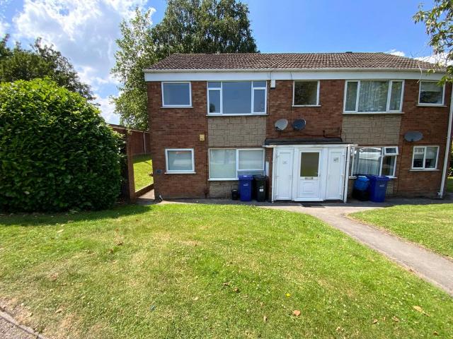 Flat for sale in Cradley, West Midlands