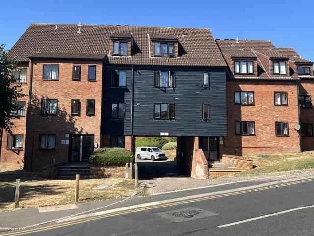 Flat for sale in Brook Street, Navestock Side