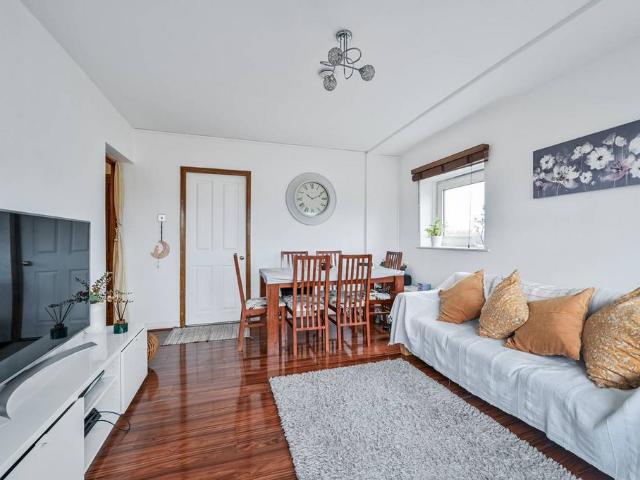 Flat for sale in Spitalfields, Whitechapel