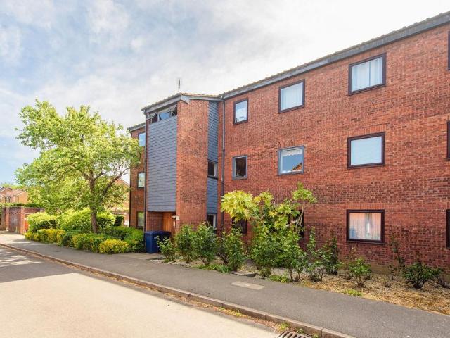 Flat for sale in Mill Hill, Isle Of Man