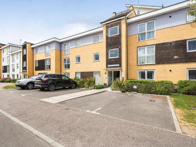 Flat for sale in Tankerton, Canterbury