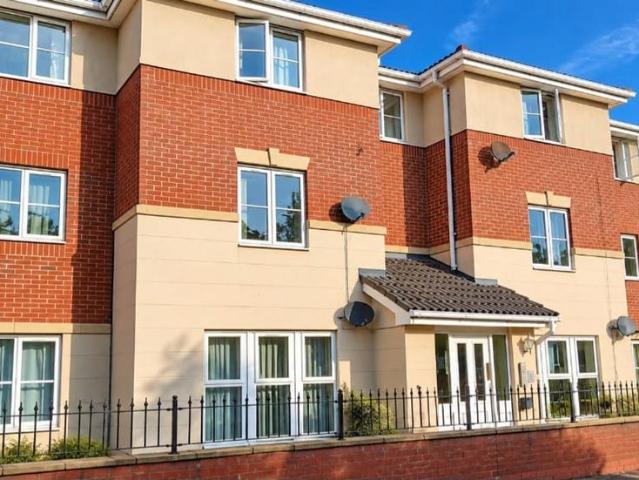 Flat for sale in West Bromwich, Sandwell