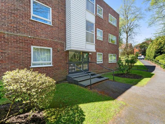 Flat for sale in Salford, Greater Manchester