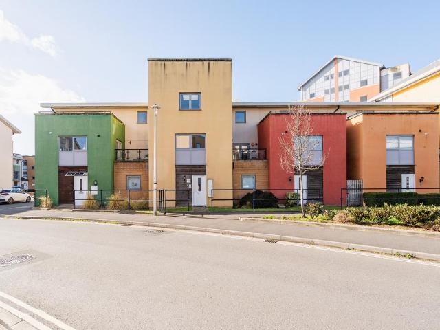 Flat for sale in Woodhill, Portishead