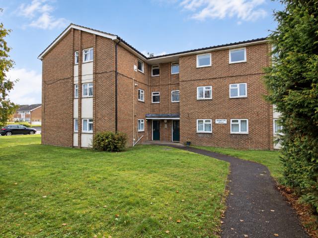 Flat for sale in North Weston, Portishead