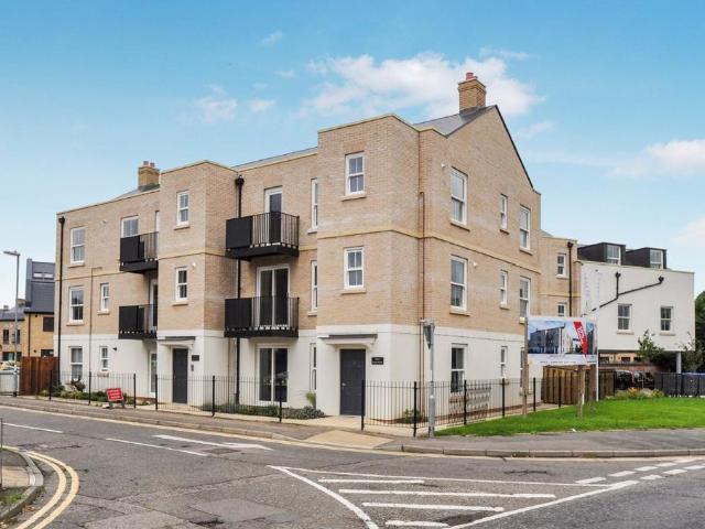 Flat for sale in Huntingdon