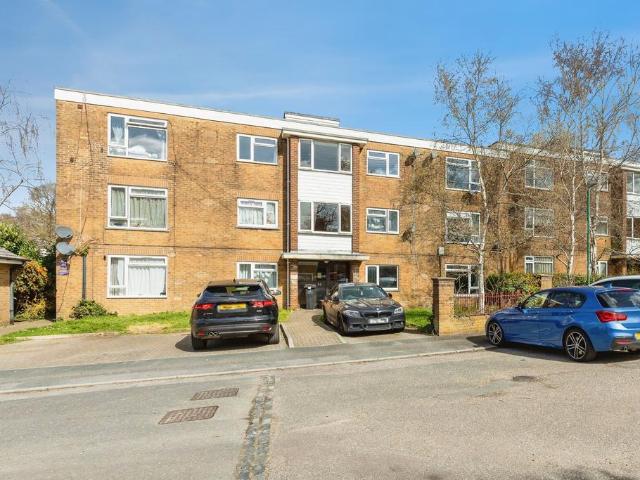 Flat for sale in Bear Cross