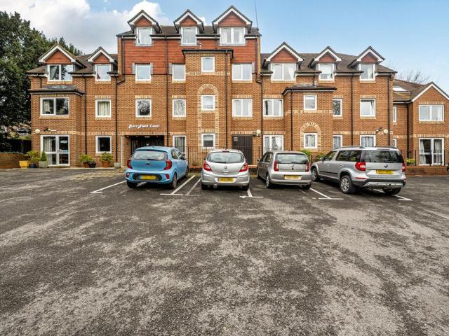 Flat for sale in Brook Street, Bourne Vale