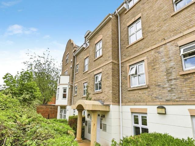 Flat for sale in Semilong, Northampton