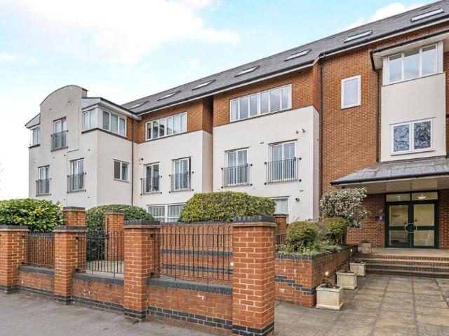 Flat for sale in Blackhills, Surrey