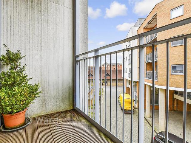 Flat for sale in Brook Street, Bourne Vale