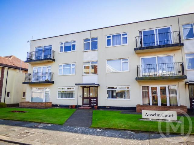 Flat for sale in Knowle, Blackpool