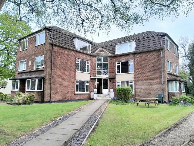 Flat for sale in Gun Hill, Warwickshire