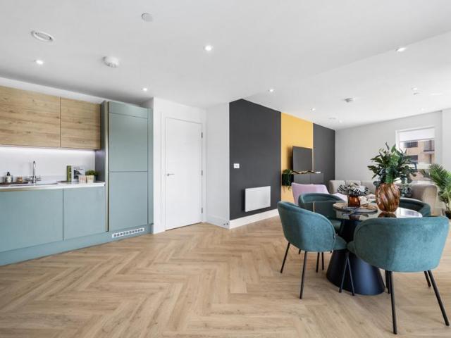 Flat for sale in Kingston Buci, Adur