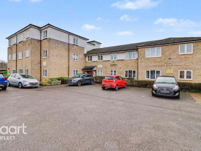 Flat for sale in Thundersley, Isle Of Man