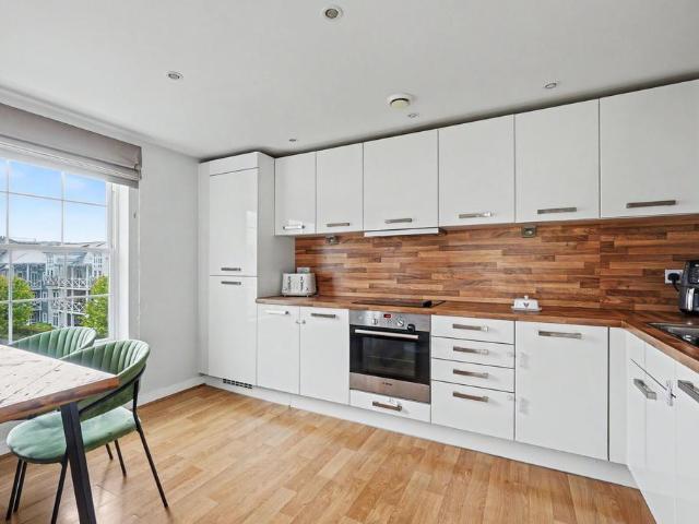 Flat for sale in Snodland, Bourne Vale