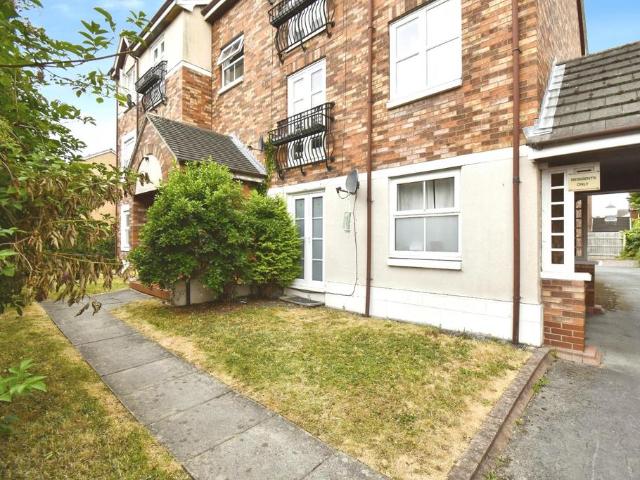 Flat for sale in Spring Cottage, City Of Kingston Upon Hull