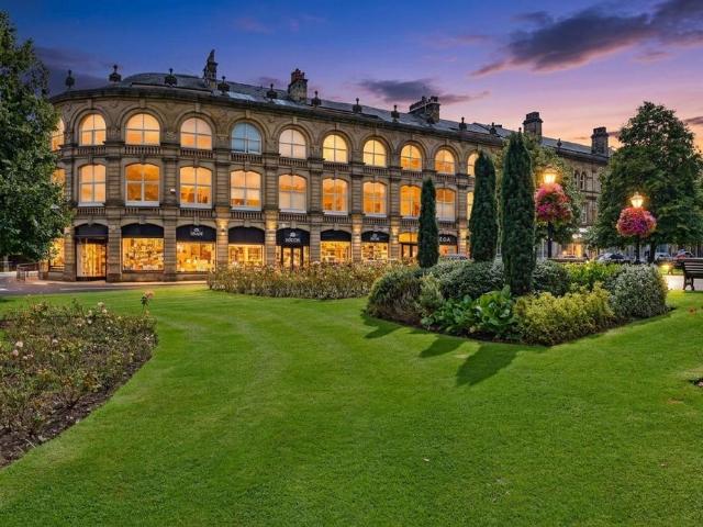 Flat for sale in Low Harrogate, Harrogate
