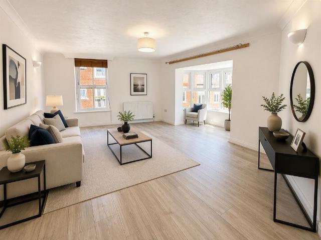 Flat for sale in Horseport, New Forest