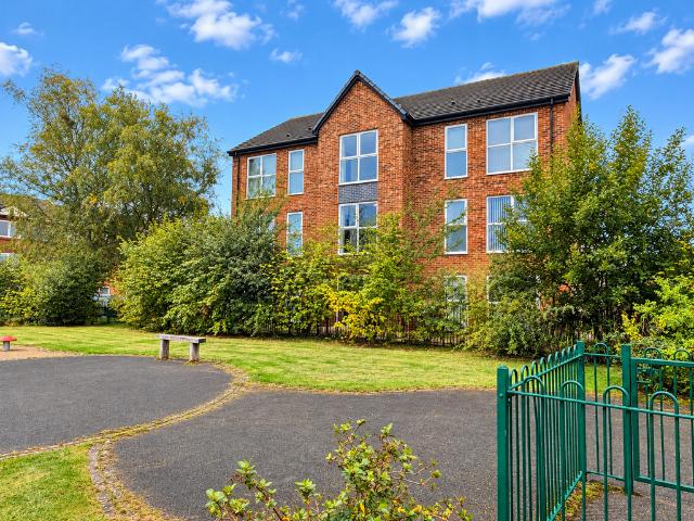 Flat for sale in Hazel Grove, Stockport