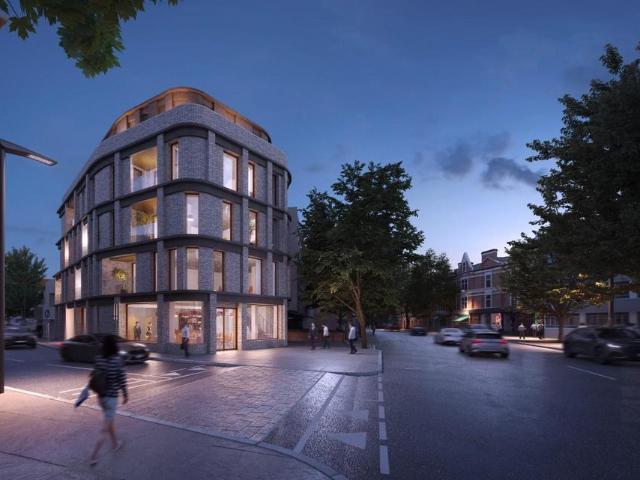 Flat for sale in London Borough of Ealing, Greater London
