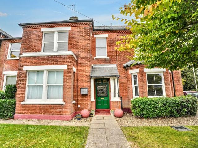 Flat for sale in Comers, Norfolk