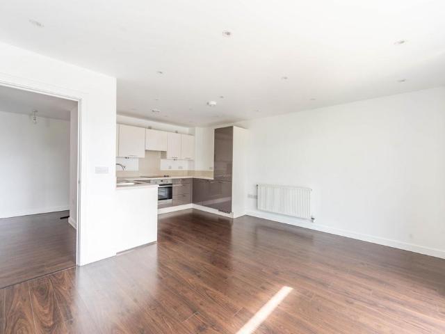Flat for sale in Greater London