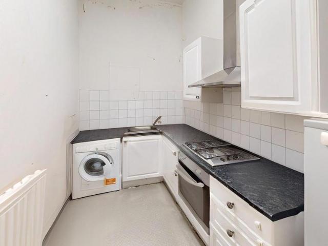 Flat for sale in Old Kent Road, Greater London