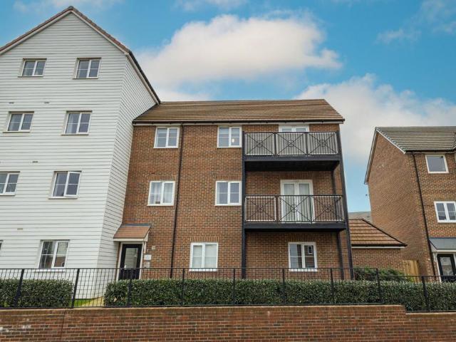 Flat for sale in Westwood, Acol