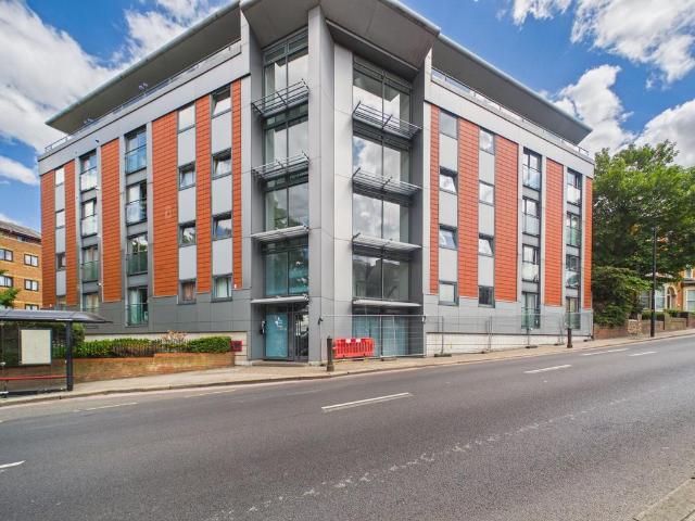 Flat for sale in Troy Town, Rochester