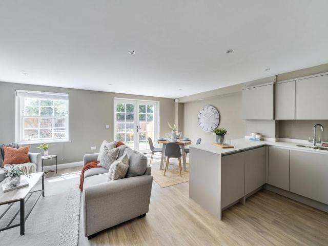 Flat for sale in Northbrook, Winchester