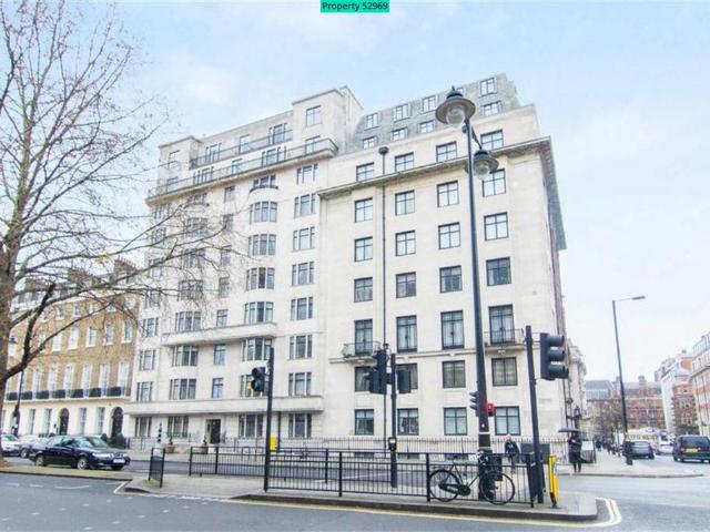 Flat for sale in East Marylebone, Marylebone