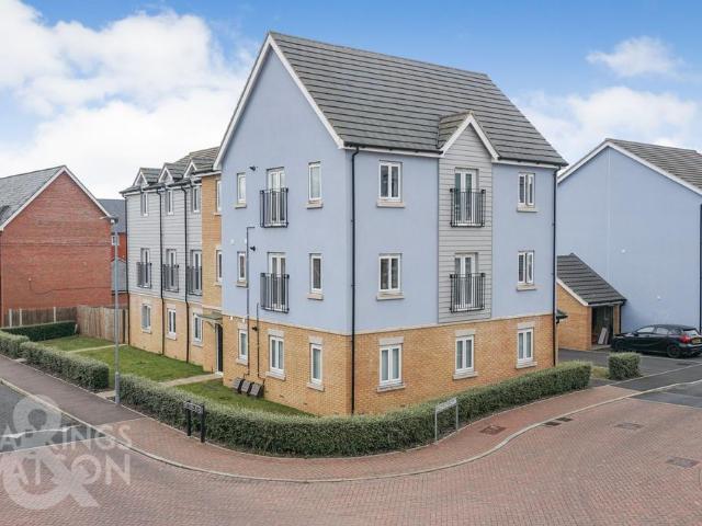 Flat for sale in Burgh St Peter, Norfolk