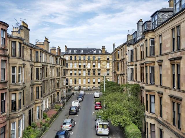 Flat for sale in North Kelvinside, Dowanhill